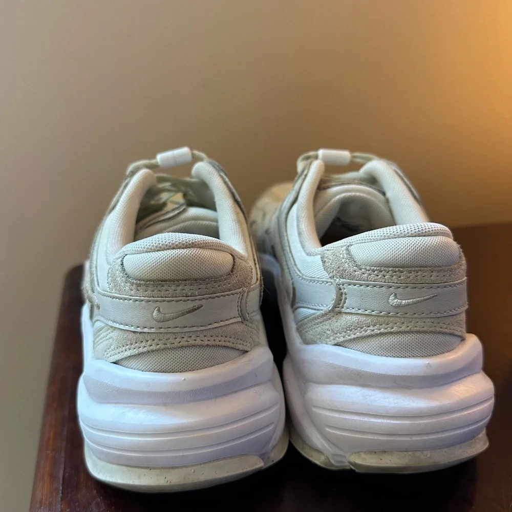 Nike AL8 Sneakers - Picture 6 of 9